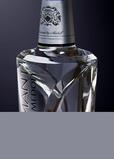 Premium vodka MEDOFF DIAMANT design.